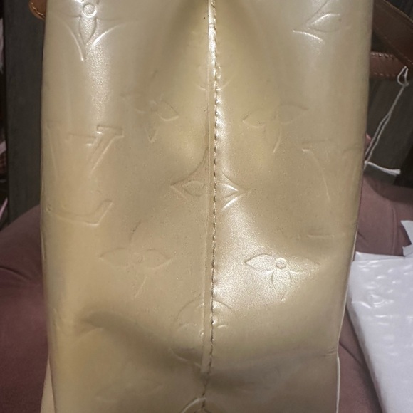 Authentic Reade Monogram Vernis Pm Yellow/Gold Patent Leather Tote Small - Picture 10 of 10